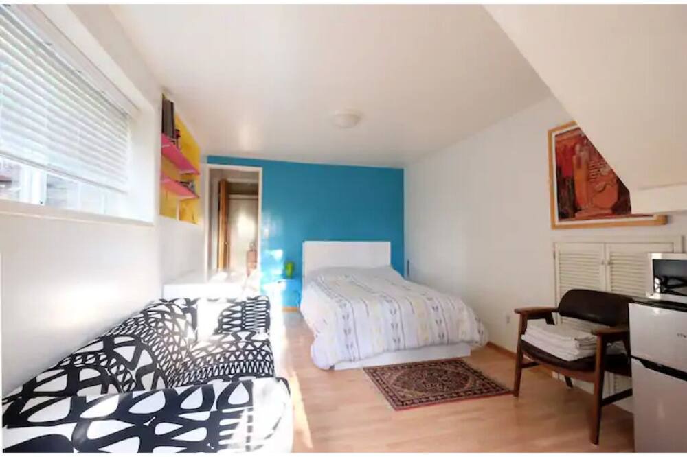 Photo of Bedroom in Berkeley Hills