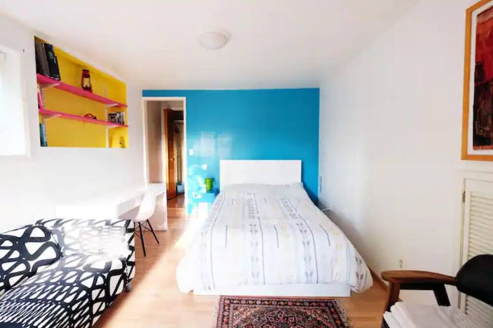 Photo of Bedroom in Berkeley Hills