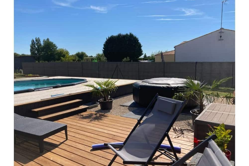 Photo of Outdoor in Meursac