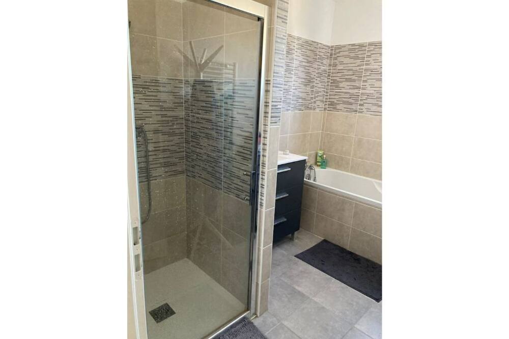 Photo of Bathroom in Meursac