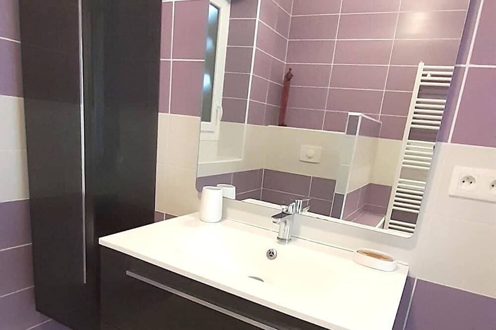 Photo of Bathroom in Langogne