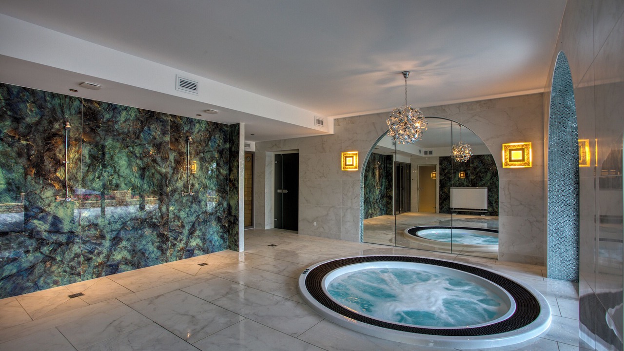 Photo of Others in Domme