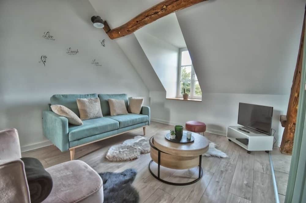 Photo of Livingroom in Nogent-le-Roi