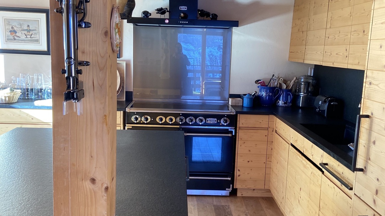 Photo of Kitchen in Murren