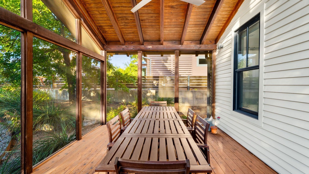 Photo of Outdoor in Foster Heights