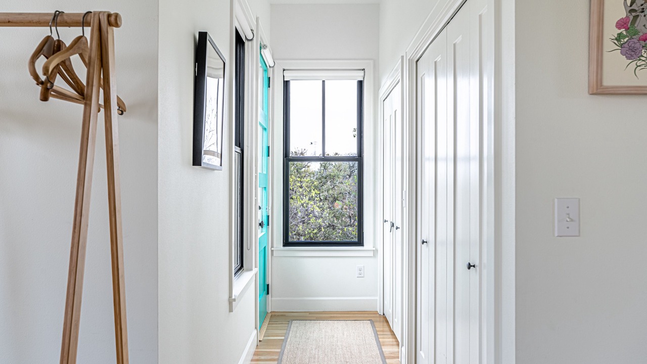 Photo of Bedroom in Foster Heights