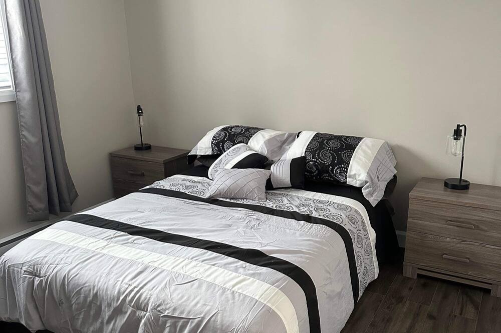 Photo of Bedroom in Saint-Emile