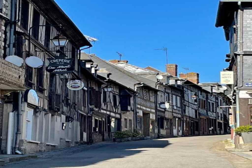 Photo of Others in Le Bois-Hellain