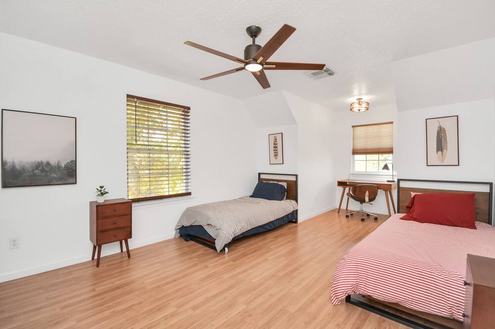 Photo of Bedroom in La Porte