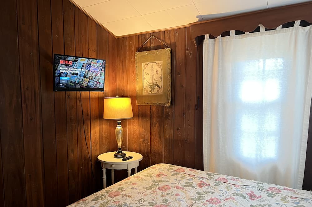 Photo of Bedroom in Highland Lakes