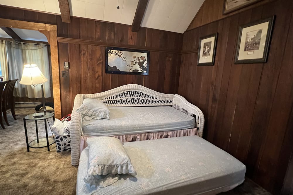 Photo of Bedroom in Highland Lakes
