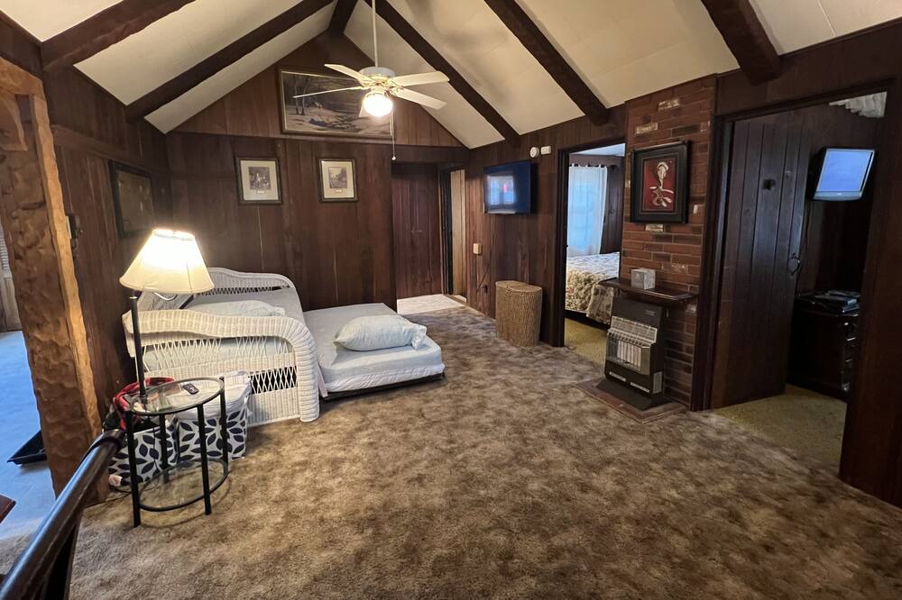 Photo of Bedroom in Highland Lakes