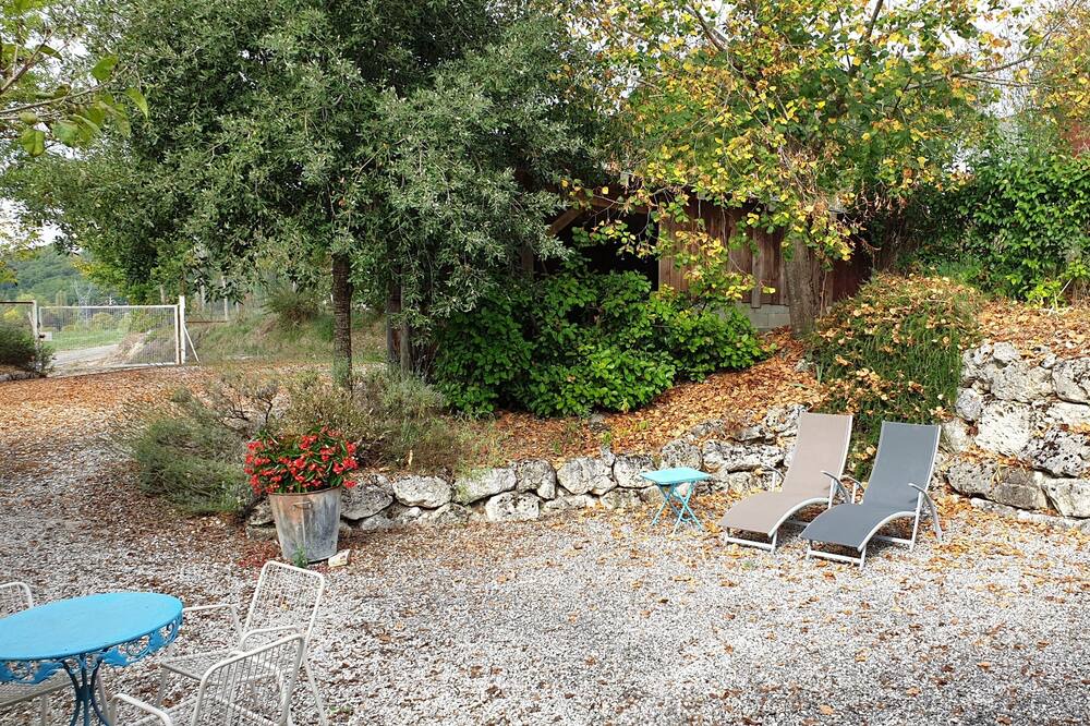 Photo of Outdoor in Lacour