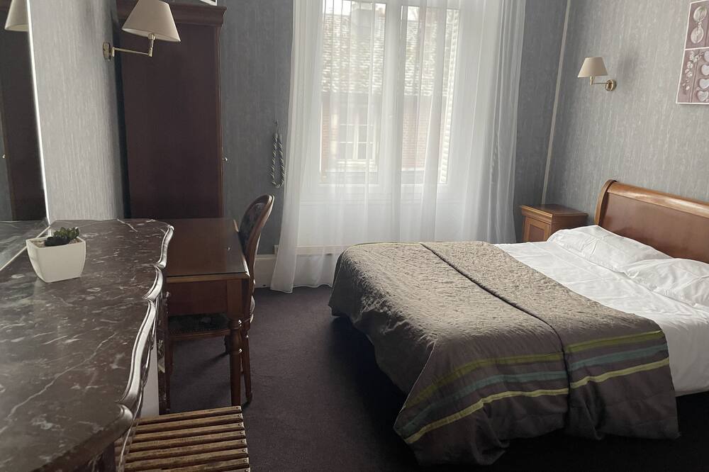 Photo of Bedroom in Gien