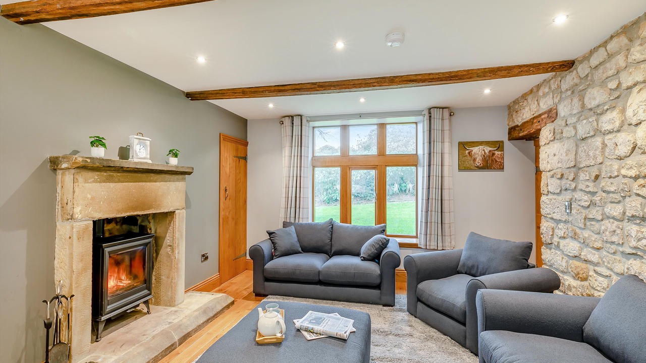 Photo of Livingroom in Ashover