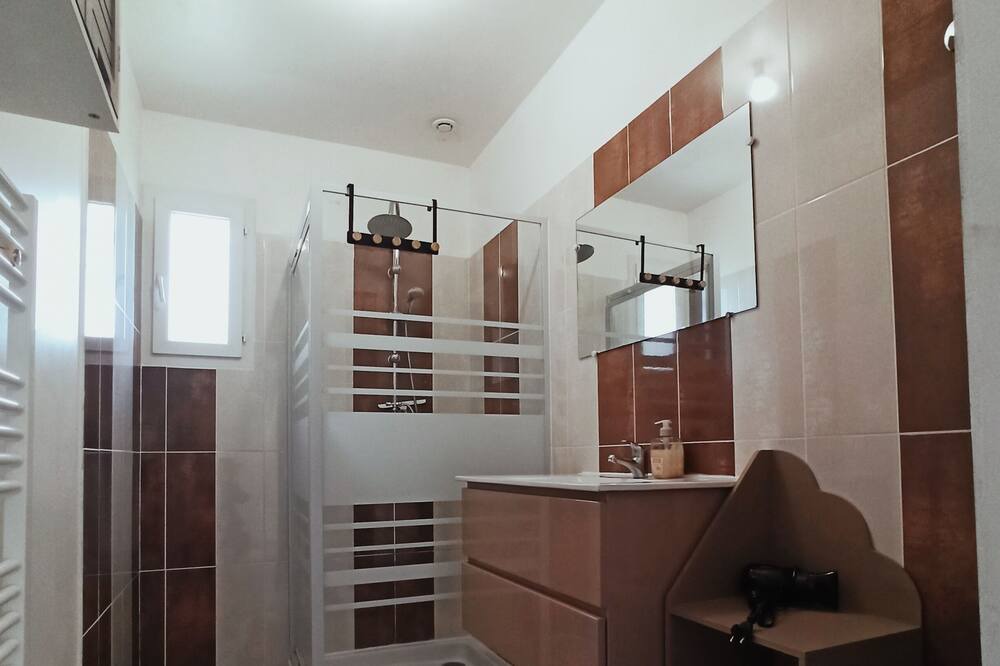 Photo of Bathroom in Chassiers