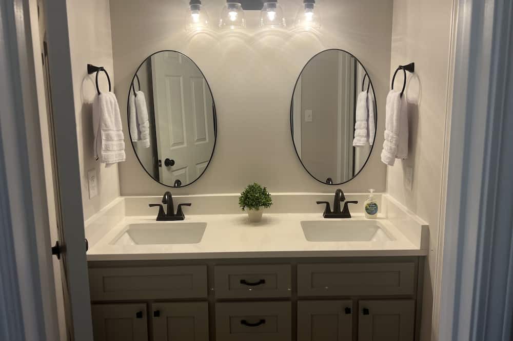 Photo of Bathroom in Millington