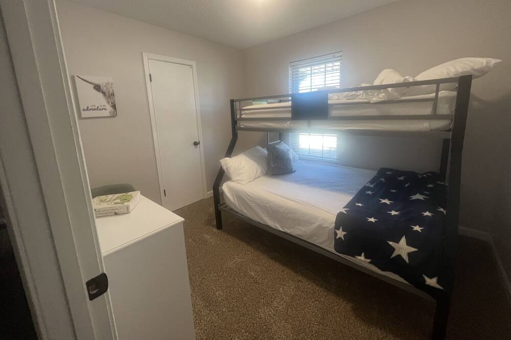 Photo of Bedroom in Millington