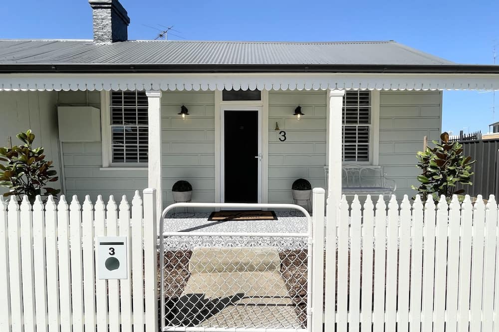 Photo of Outdoor in Singleton