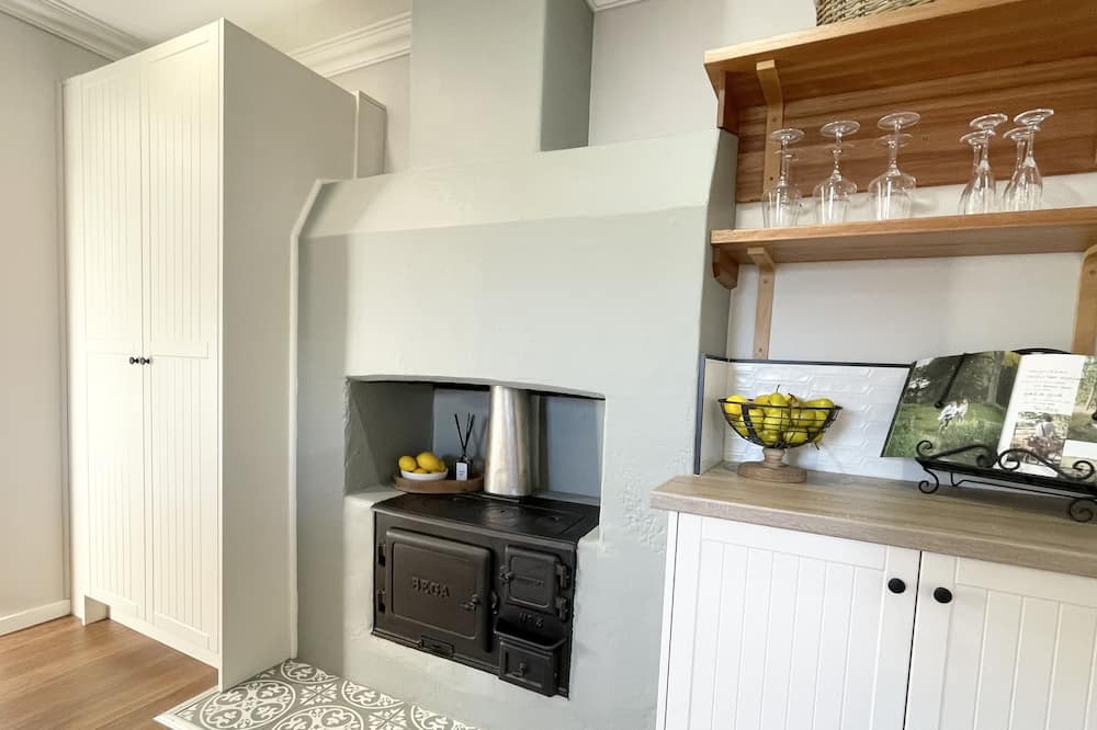 Photo of Others in Singleton