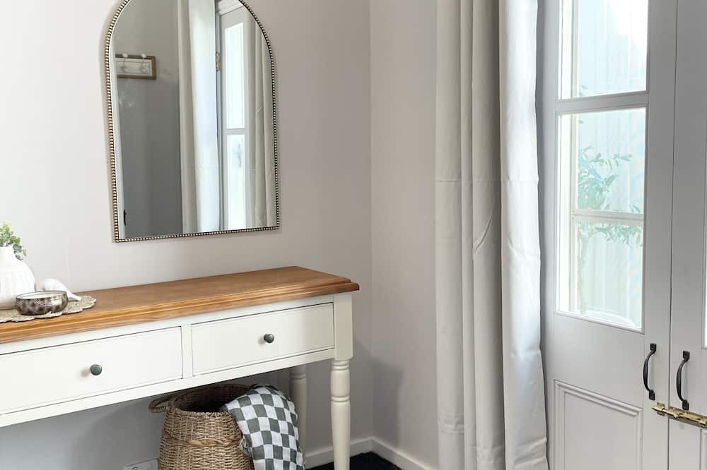 Photo of Others in Singleton