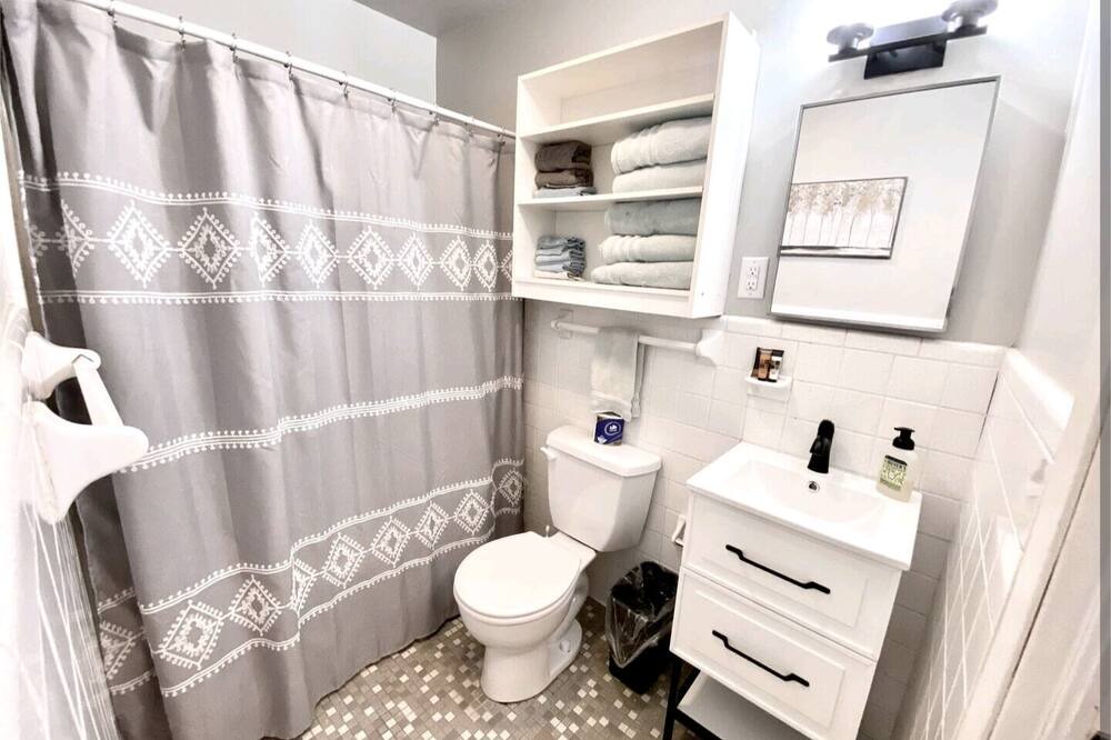 Photo of Bathroom in Pineville