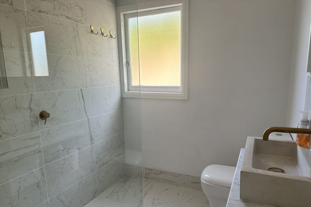 Photo of Bathroom in Cape Bridgewater