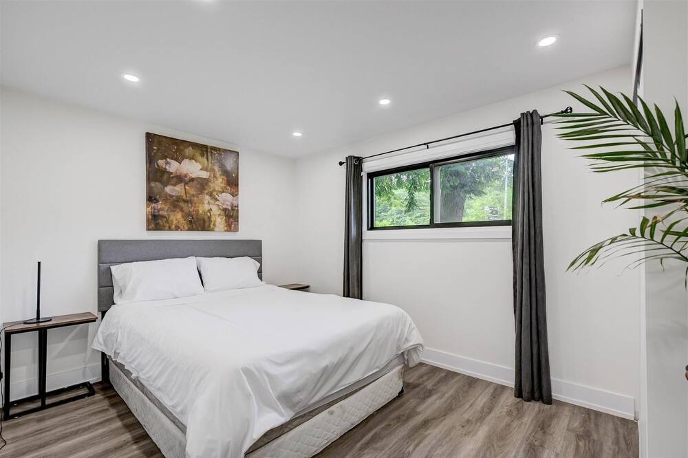 Photo of Bedroom in Minden Hills