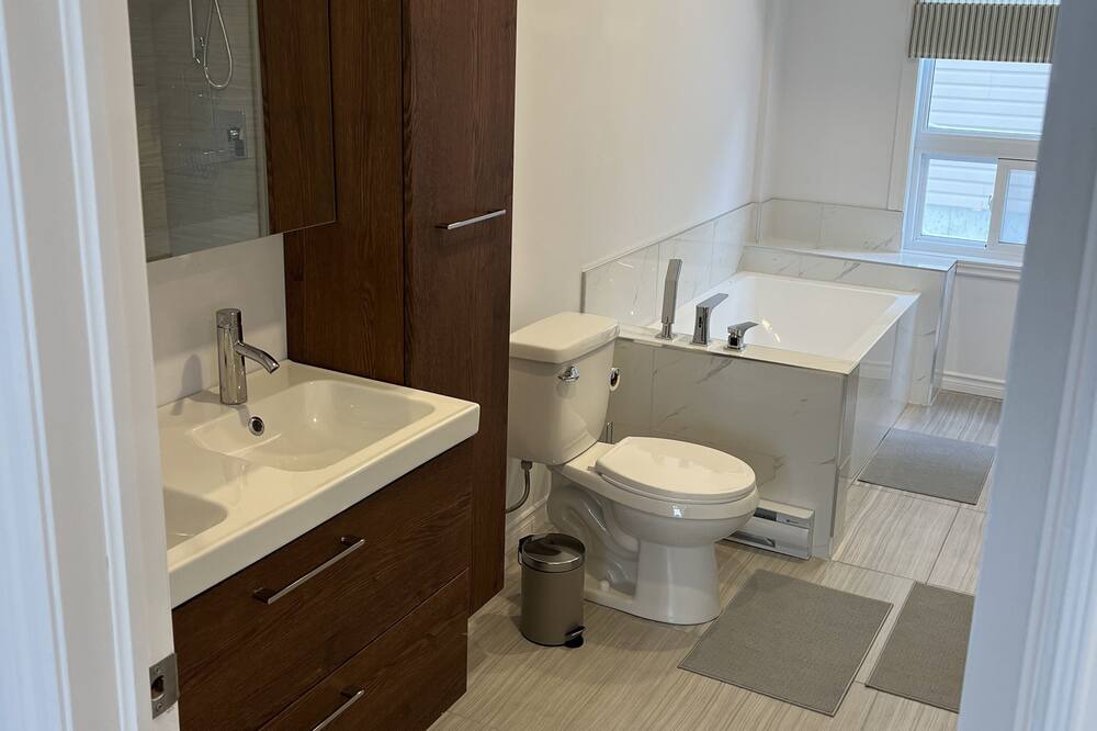 Photo of Bathroom in Paine-Sec
