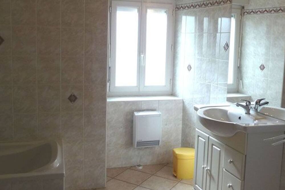 Photo of Bathroom in Grand-Vabre