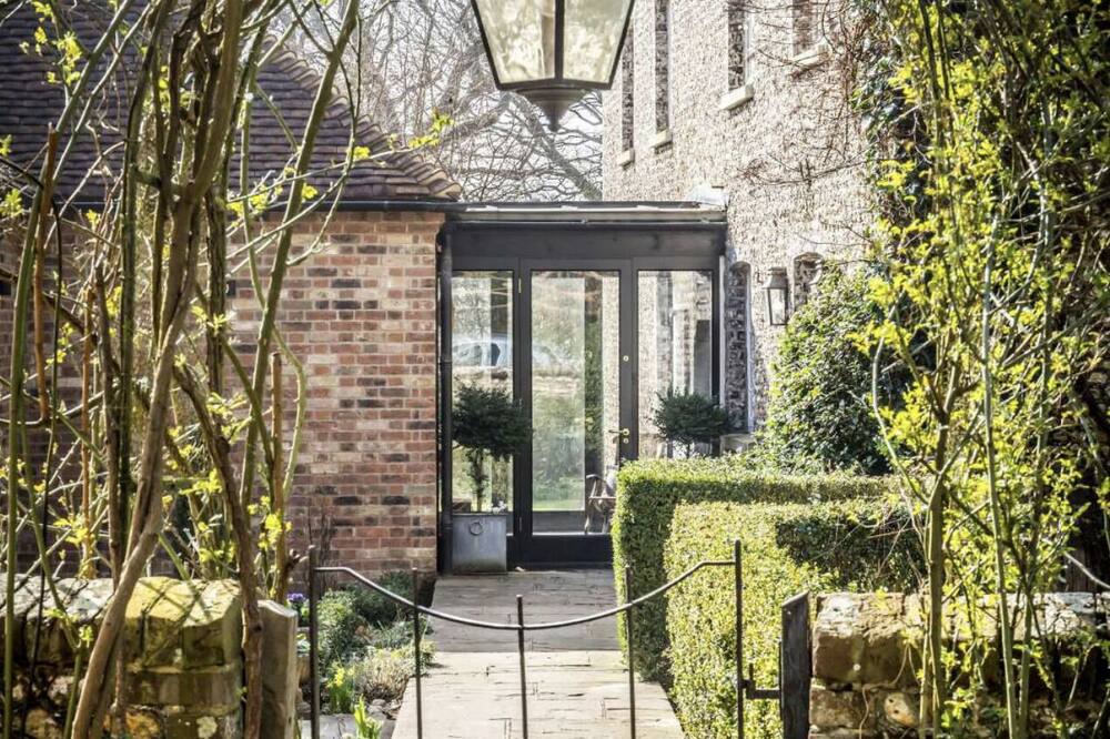 Photo of Outdoor in East Ashling