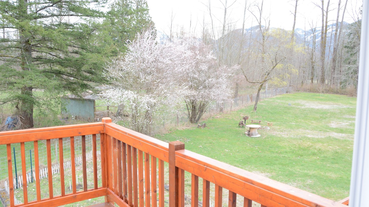 Photo of Outdoor in Gold Bar