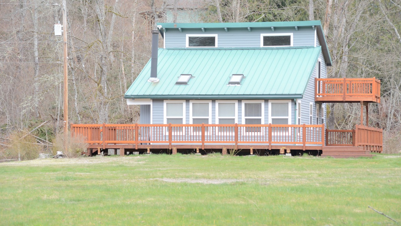 Photo of Outdoor in Gold Bar