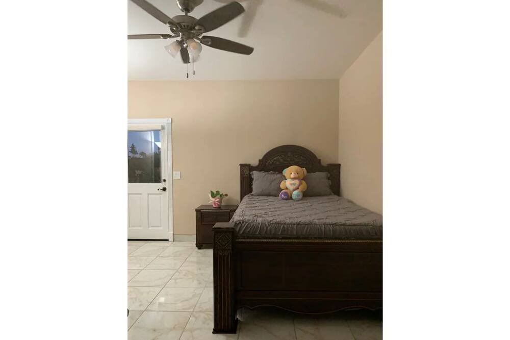 Photo of Bedroom in Murrieta