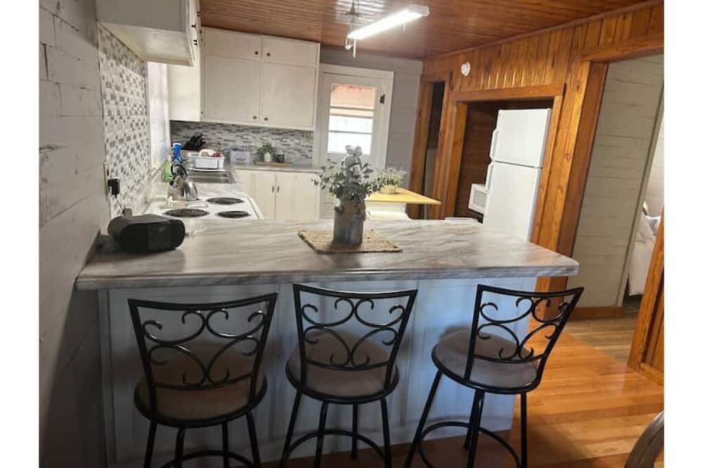 Photo of Kitchen in Morris Chapel