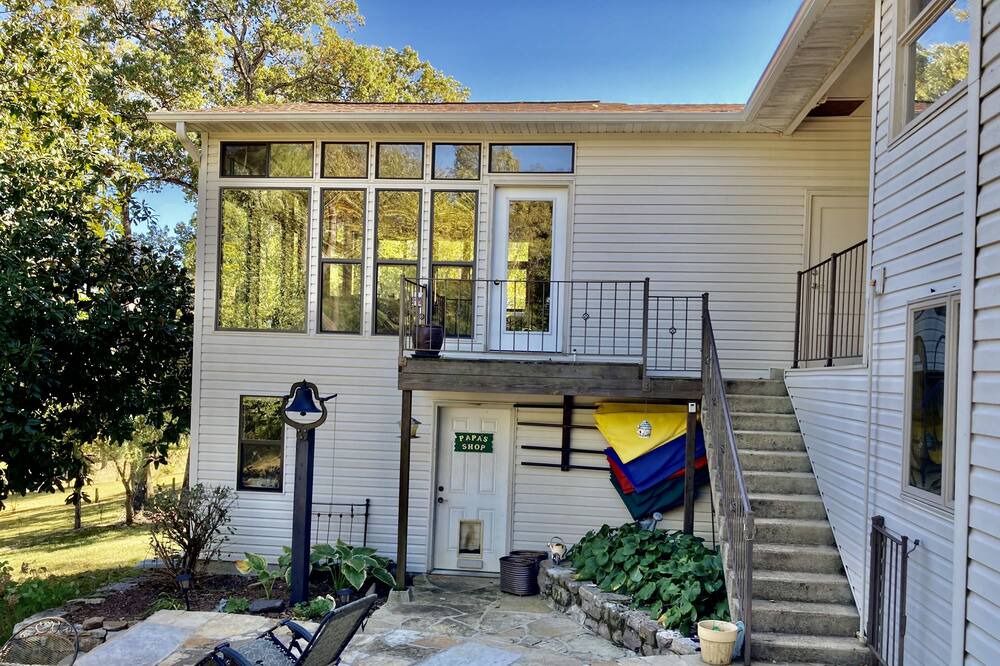 Photo of Others in Mammoth Spring