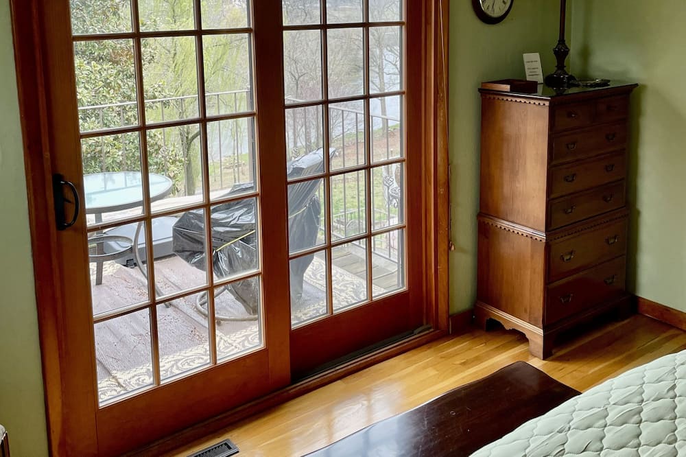 Photo of Patio Balcony in Mammoth Spring