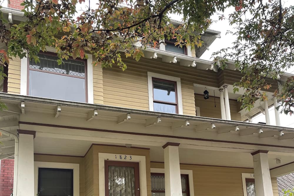 Photo of Outdoor in Irvington