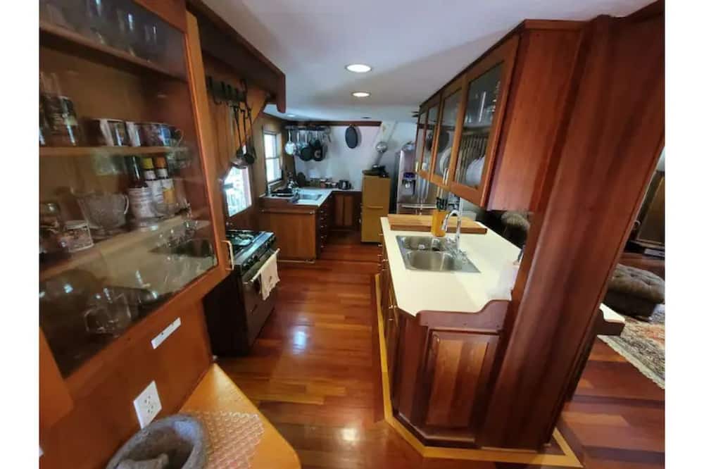 Photo of Kitchen in Crawfordville