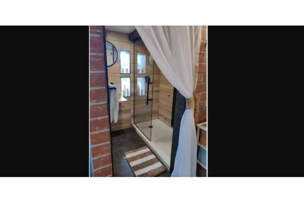 Photo of Bedroom in Hermann