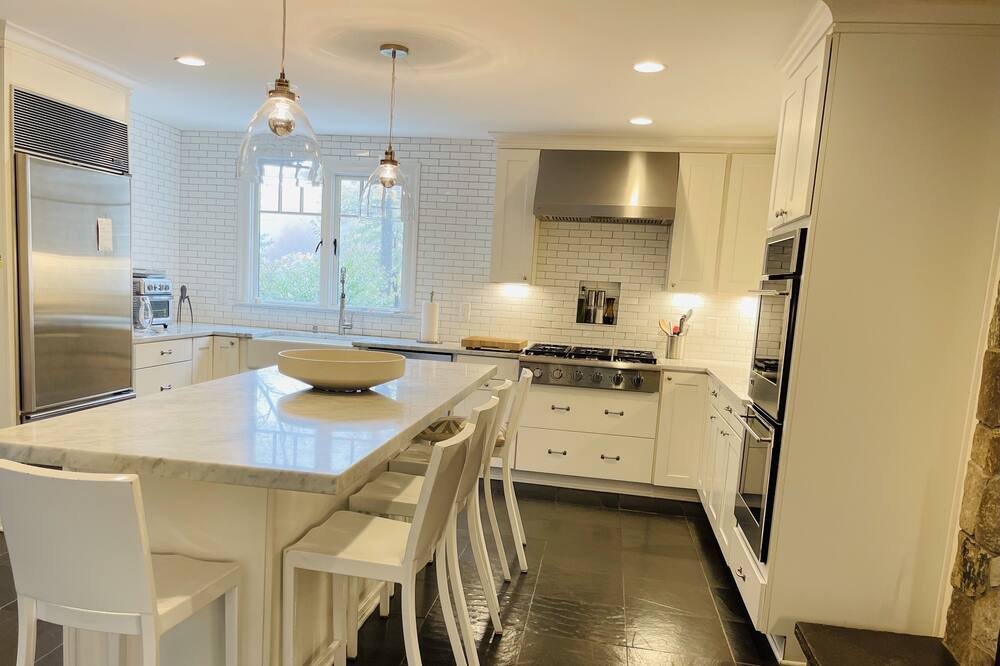 Photo of Kitchen in New Canaan