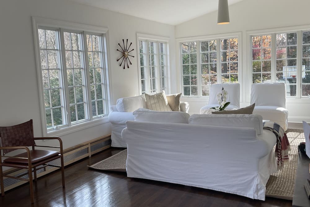 Photo of Others in New Canaan