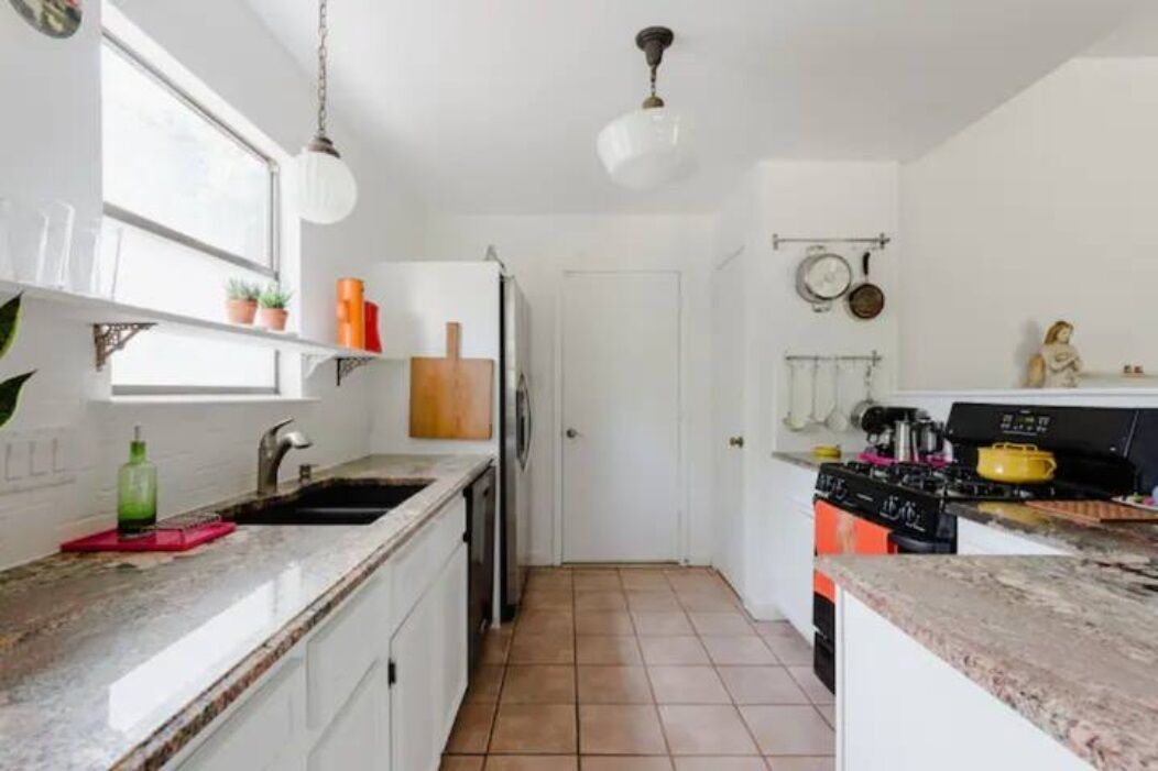 Photo of Kitchen in East Congress