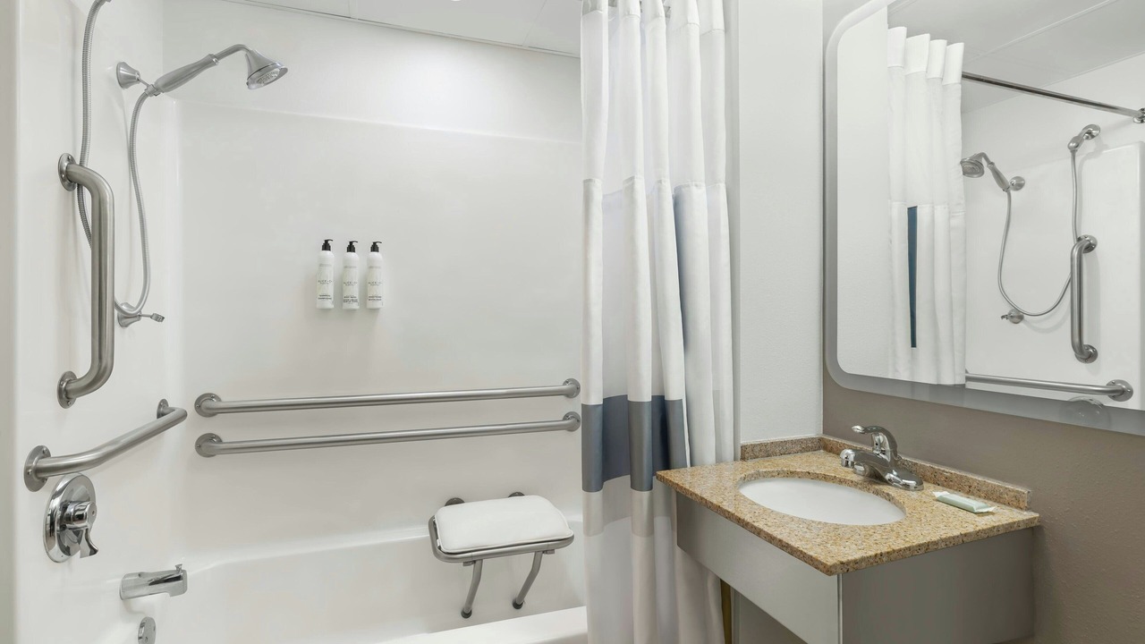 Photo of Bathroom in Bemidji