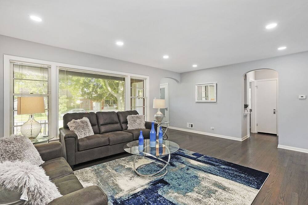 Photo of Livingroom in Homewood