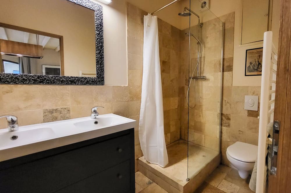 Photo of Bathroom in Tulette