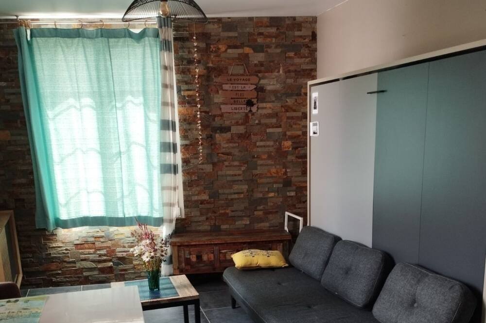 Photo of Livingroom in Port de St Goustan