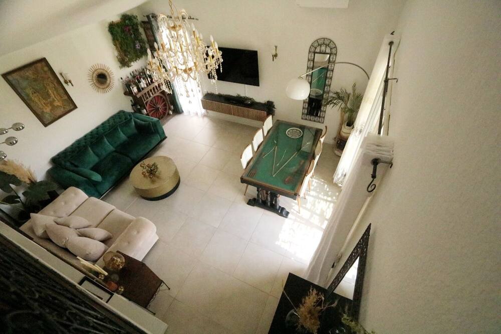 Photo of Livingroom in Saint-Saturnin-les-Avignon