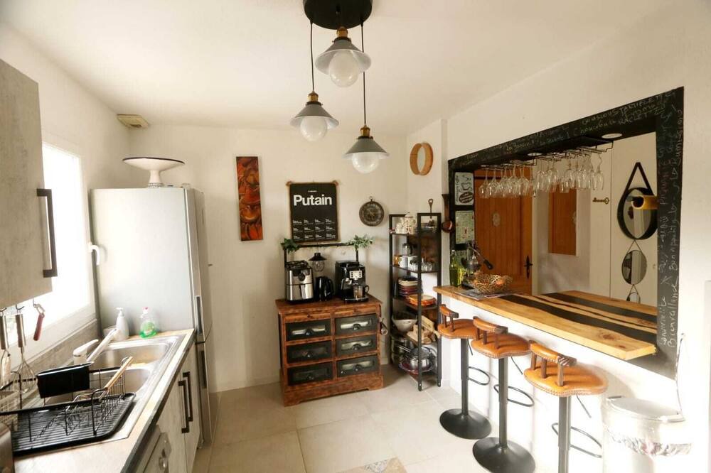 Photo of Kitchen in Saint-Saturnin-les-Avignon