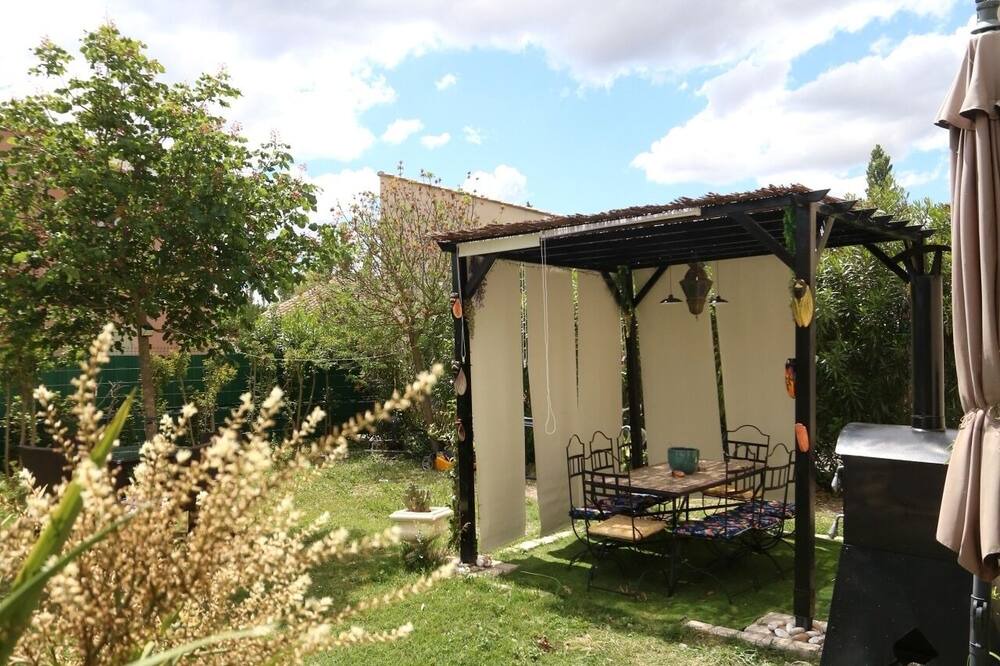 Photo of Outdoor in Saint-Saturnin-les-Avignon